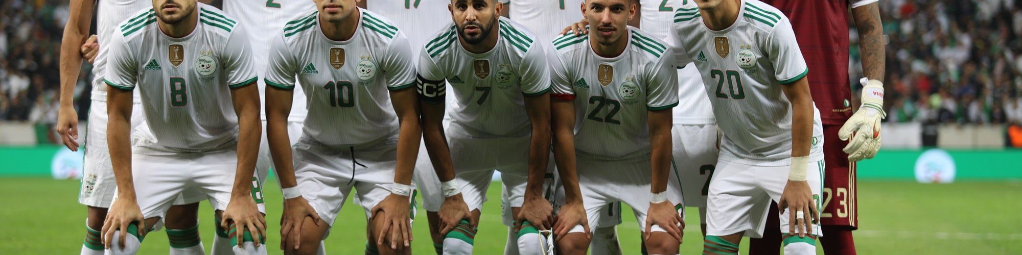 التشكيلة الأساسية للمنتخب الجزائري أمام زيمبابوي