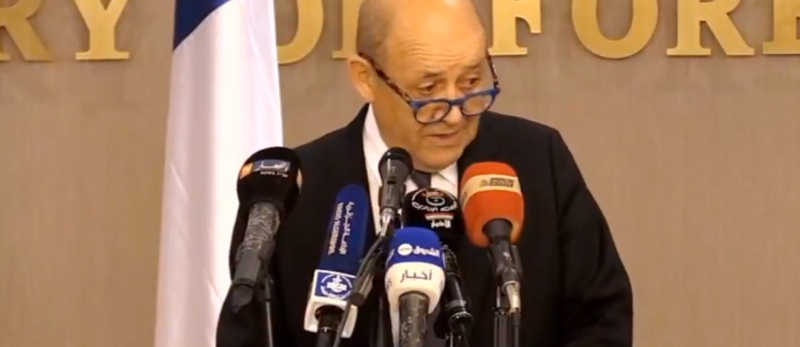 الجزائر تتجاهل وزير الخارجية الفرنسي جان إيف لودريان