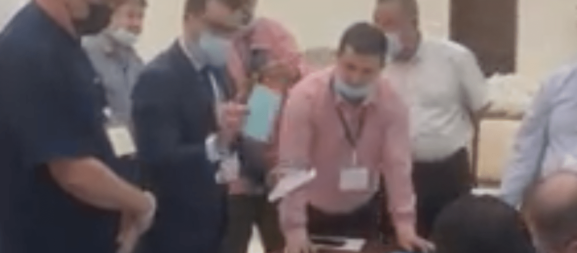 نتائج الاستفتاء على الدستور