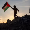 شهداء بقصف “إسرائيلي” رغم بدء تنفيذ اتفاق وقف إطلاق النار