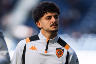 بعد خروجه اضطرارياً في آخر لقاء.. مدرب هال يكشف جديد بلومي